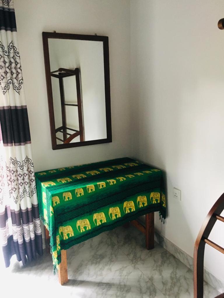 Mirewon Guest Hotel Weligama Exterior photo